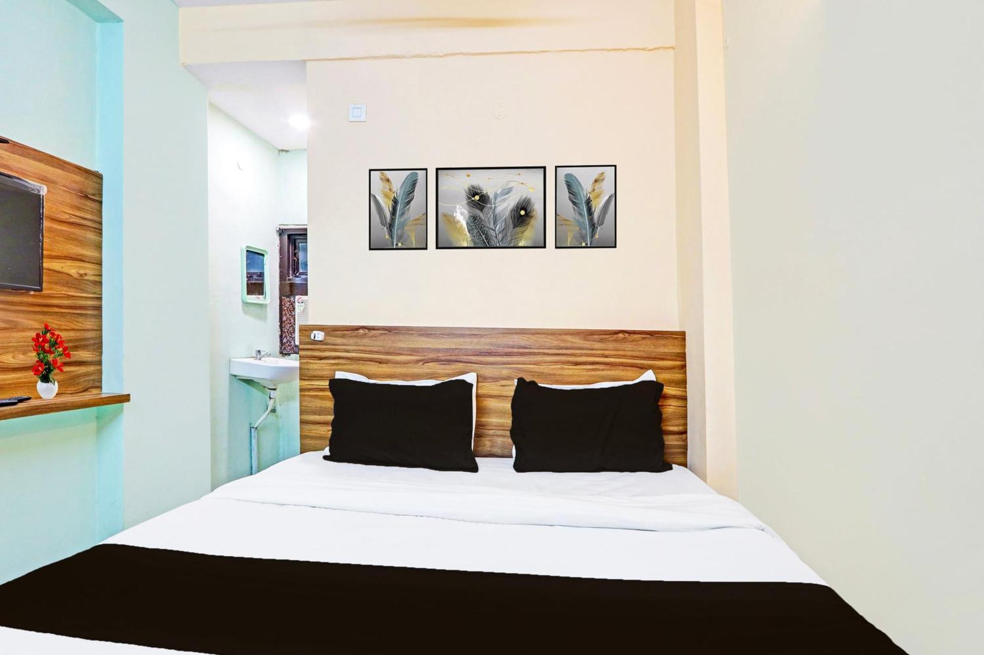 Super Hotel O Karimnagar Exterior photo