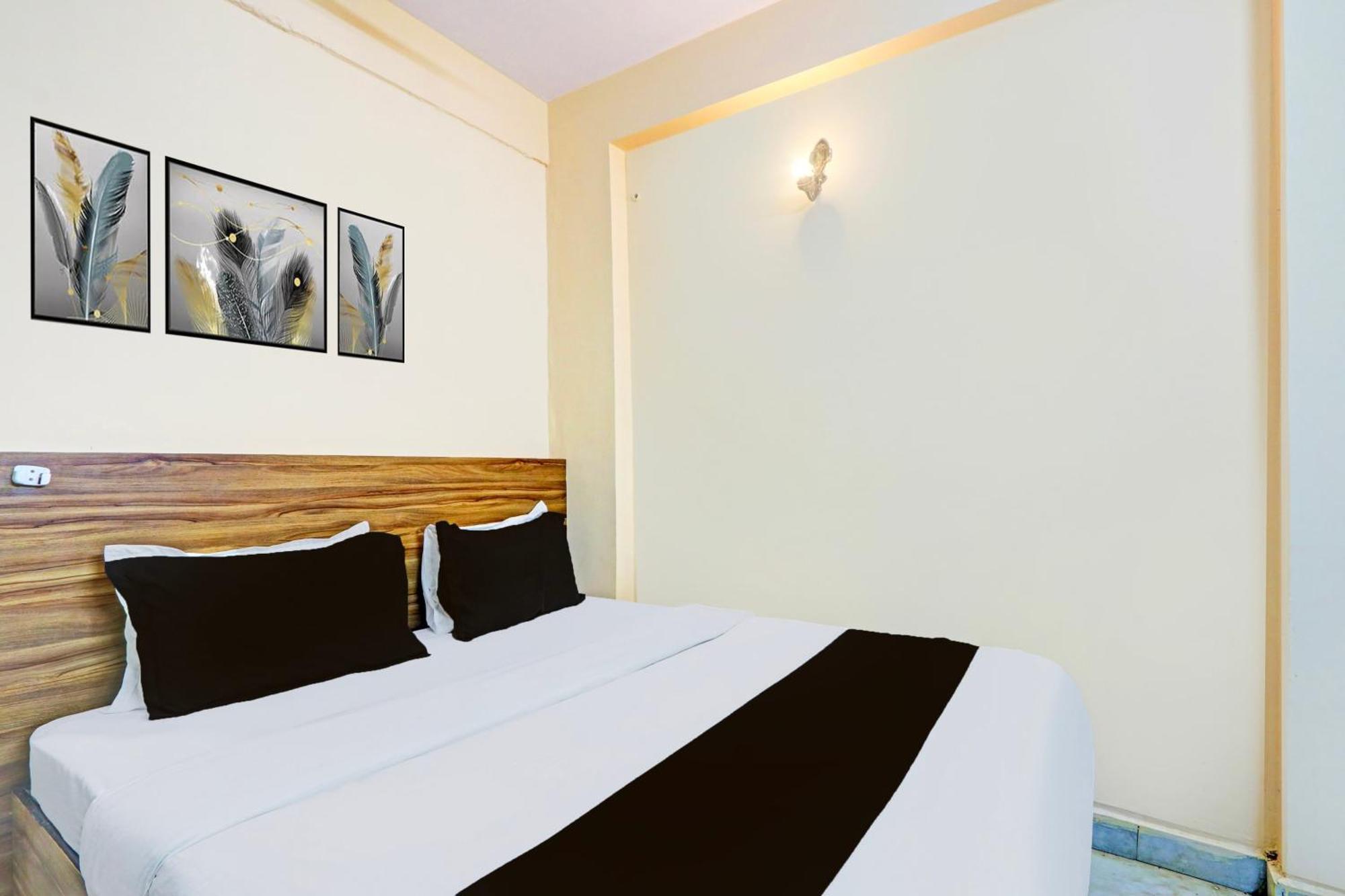 Super Hotel O Karimnagar Exterior photo